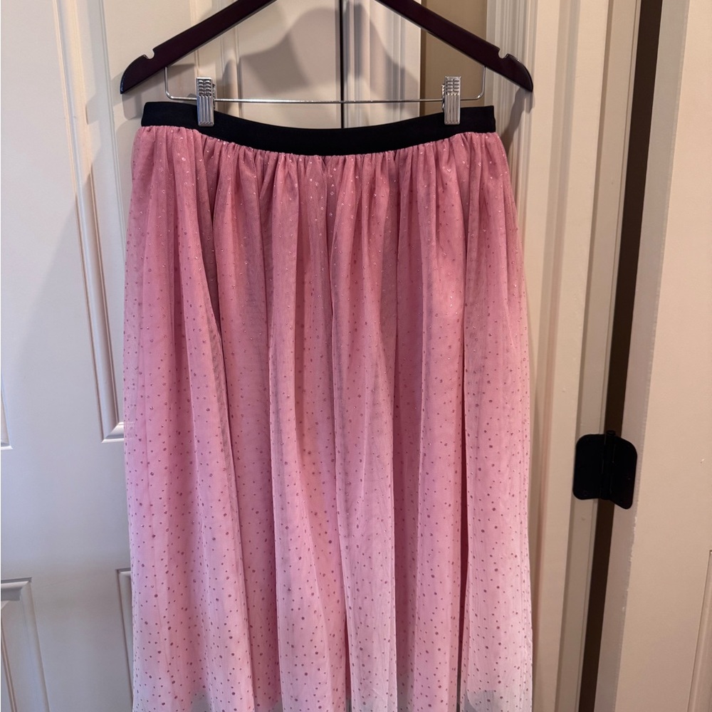 chic Pink Tulle Midi Skirt with Black Waistband